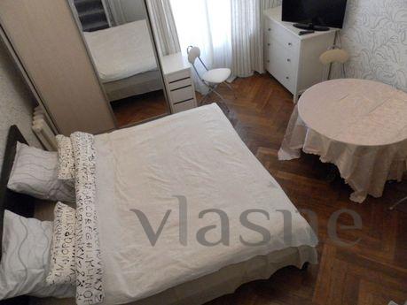 VLIDIMIRSKAYA M / Dostoevskaya 3 minutes for short term rent