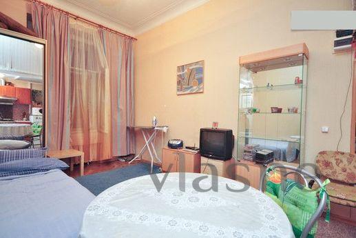 three square-ry center of St. Petersburg, Saint Petersburg - apartment by the day