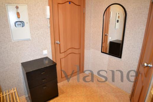 Modern studio apartment in the center, Yekaterinburg - apartment by the day