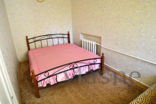 Two bedroom apartment in the city center, Yekaterinburg - apartment by the day
