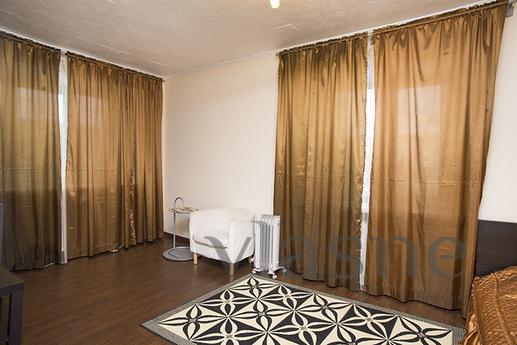 1-bedroom apartments in the center next, Yekaterinburg - apartment by the day