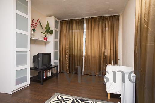 1-bedroom apartments in the center next, Yekaterinburg - apartment by the day