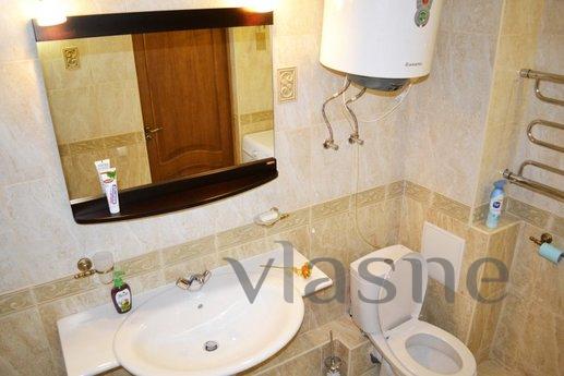 Luxury apartment in the center of busine, Yekaterinburg - apartment by the day