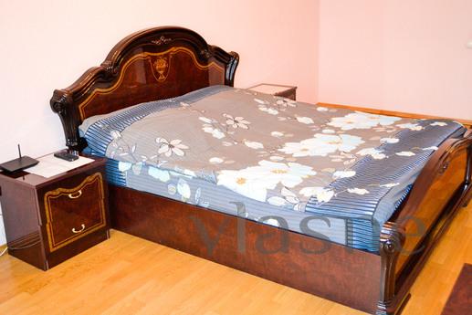 Luxurious 2 bedroom apartment, Yekaterinburg - apartment by the day