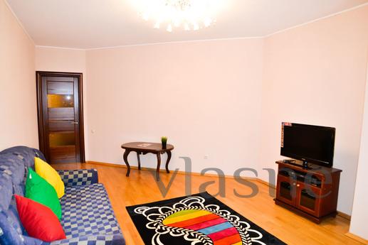 Luxurious 2 bedroom apartment, Yekaterinburg - apartment by the day