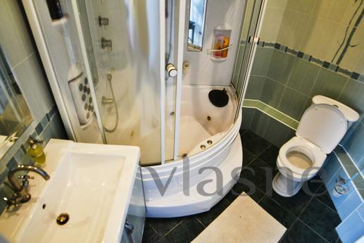 VIP apartment in a luxury home., Yekaterinburg - apartment by the day