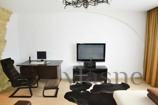 VIP apartment in a luxury home., Yekaterinburg - apartment by the day