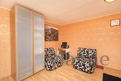 Modern apartment in the center, Yekaterinburg - apartment by the day