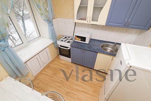 Modern apartment in the center, Yekaterinburg - apartment by the day