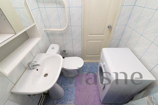 Modern apartment in the center, Yekaterinburg - apartment by the day