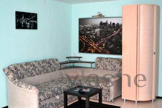 Apartment Studio Deluxe Class, Yekaterinburg - apartment by the day