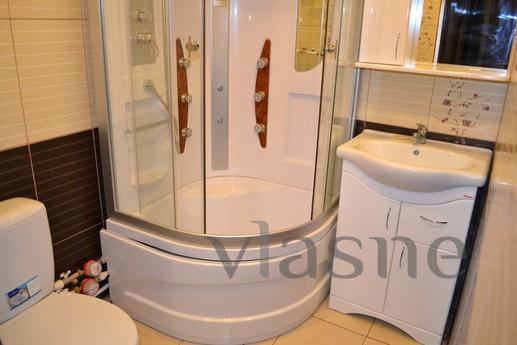 Apartment Studio Deluxe Class, Yekaterinburg - apartment by the day