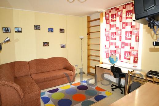 Large 3 bedroom apartment for rent, Yekaterinburg - apartment by the day