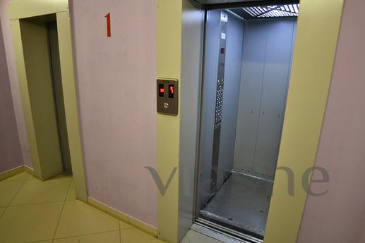 1 room. Excellent apartment in the New H, Yekaterinburg - apartment by the day