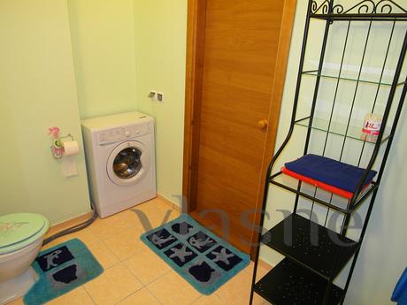 1 room. Excellent apartment in the New H, Yekaterinburg - apartment by the day