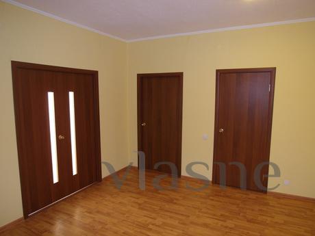 Large one bedroom apartment, Yekaterinburg - apartment by the day