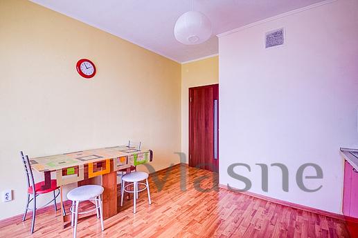 Bedroom with excellent repair., Yekaterinburg - apartment by the day