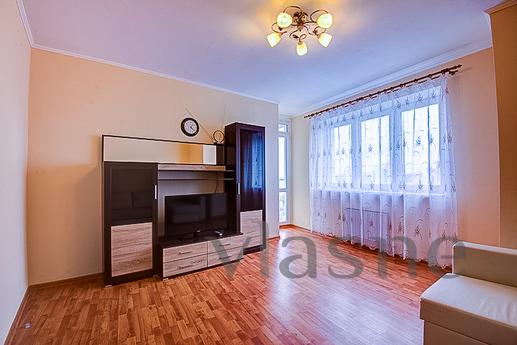 One bedroom apartment with a jacuzzi!, Yekaterinburg - apartment by the day