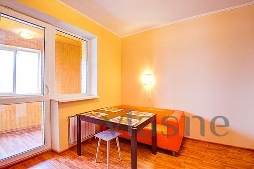 One bedroom apartment with a jacuzzi!, Yekaterinburg - apartment by the day