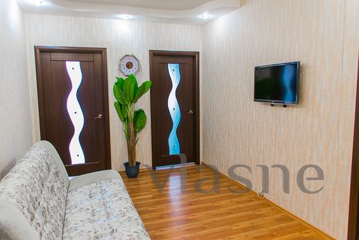 Large, bright, one bedroom apartment, Yekaterinburg - apartment by the day