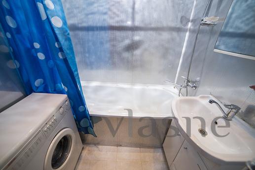 Excellent two-bedroom. square. in a resi, Yekaterinburg - apartment by the day