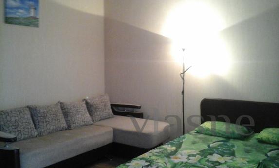 CLOCK ! DAY! WEEK! FOR THE NIGHT!, Novosibirsk - apartment by the day
