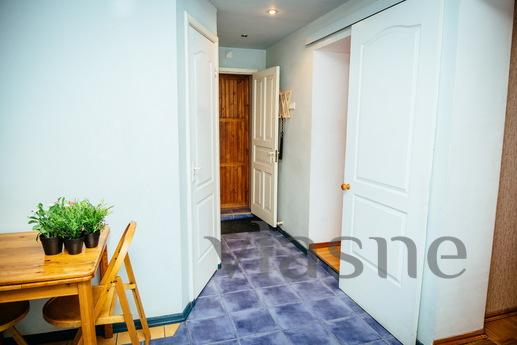 Trehkomn. in Rostov BTF Center Apartment, Rostov-on-Don - apartment by the day