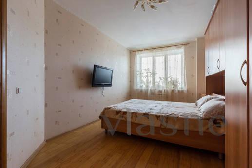 1k apartment in m.Komendantskii prospekt, Saint Petersburg - apartment by the day