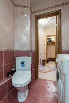1k apartment in m.Komendantskii prospekt, Saint Petersburg - apartment by the day