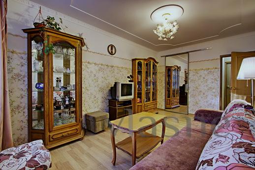 DAILY *** rent, the owner *** 1500 € / night STUDIO APARTMEN
