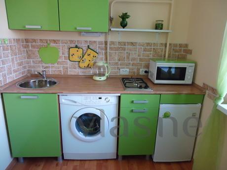 2k.kv-ra in the center of Yekaterinburg, Yekaterinburg - apartment by the day