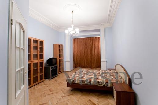 APARTMENT IN THE HEART discount factor, Saint Petersburg - apartment by the day