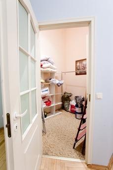 APARTMENT IN THE HEART discount factor, Saint Petersburg - apartment by the day