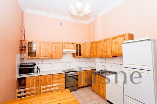 APARTMENT IN THE HEART discount factor, Saint Petersburg - apartment by the day