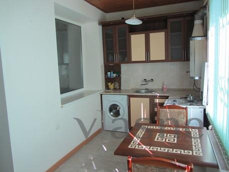 Spacious 3-bedroom apt-ra Center, Krasnodar - apartment by the day