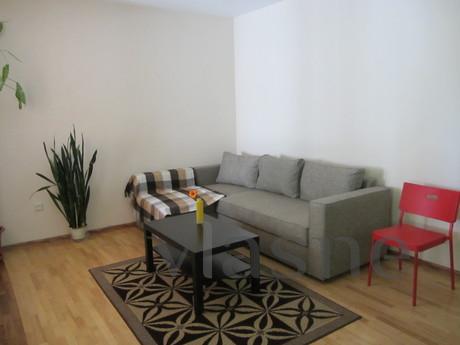 Spacious 3-bedroom apt-ra Center, Krasnodar - apartment by the day