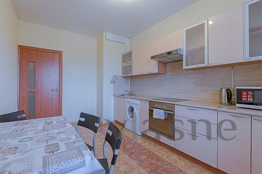 Daily Kolomyazhsky prospect, d.15k.2, Saint Petersburg - apartment by the day