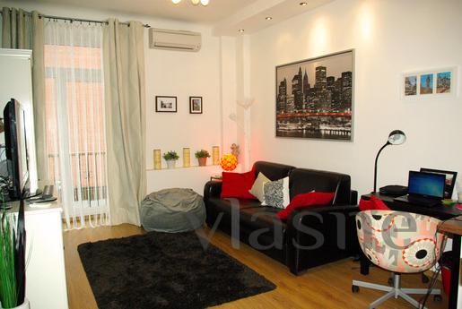 New, cozy kvartra in the city center, Novosibirsk - apartment by the day