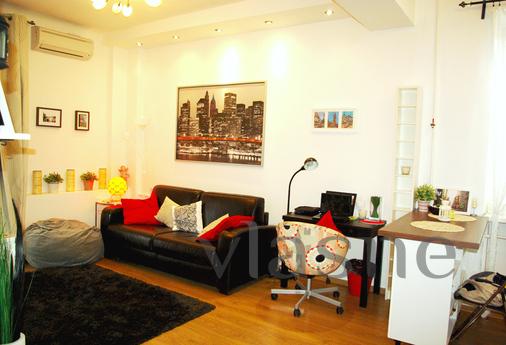New, cozy kvartra in the city center, Novosibirsk - apartment by the day