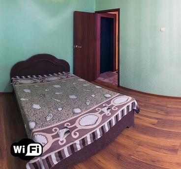 Rent one room apartment, 10 minutes walk from the Metro Gold