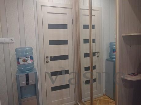 2 bedroom apartment on Krasnoarmeyskaya, Rostov-on-Don - apartment by the day