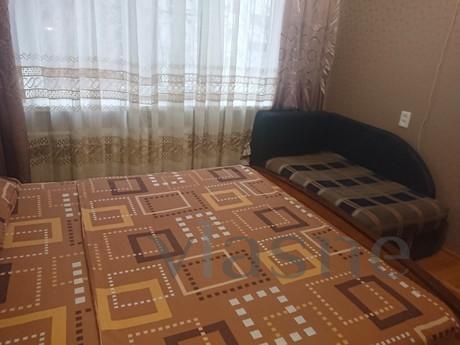 2 bedroom apartment on Krasnoarmeyskaya, Rostov-on-Don - apartment by the day