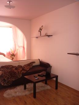 Studio apartment for rent in the center, Penza - apartment by the day