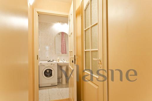 2kkv on Rubinstein 3, Saint Petersburg - apartment by the day