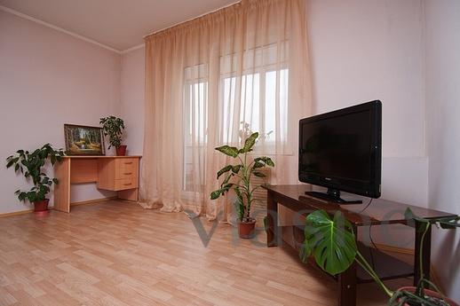 Chelyabinsk Molodogvardeitsev 39B, Chelyabinsk - apartment by the day