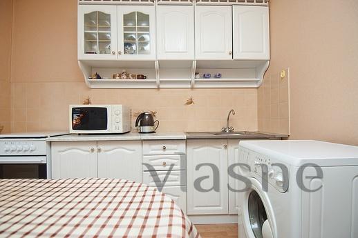 Chelyabinsk Molodogvardeitsev 39B, Chelyabinsk - apartment by the day