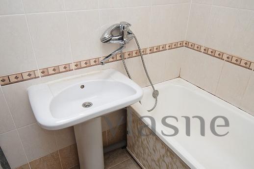 Chelyabinsk Molodogvardeitsev 39B, Chelyabinsk - apartment by the day