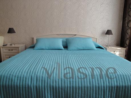 Stylish apartment with king bed, Krasnodar - apartment by the day