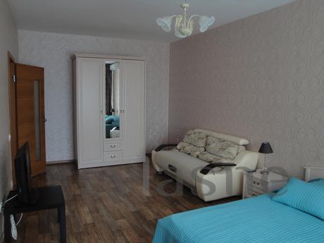 Stylish apartment with king bed, Krasnodar - apartment by the day