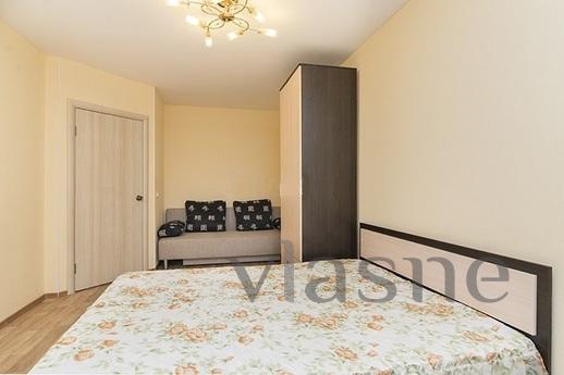 1-sq in business-class house. Bus statio, Yekaterinburg - apartment by the day